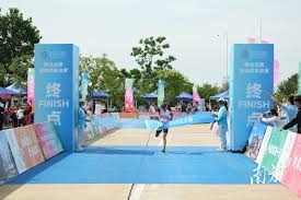 东契奇成为自13年科比后首位连续四场比赛得分30+的湖人后卫