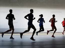 亚洲羽球锦标赛 ｜ 谢定峰肩伤未愈 峰译或挂免战牌